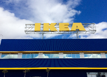 Fachada de un establecimiento de Ikea