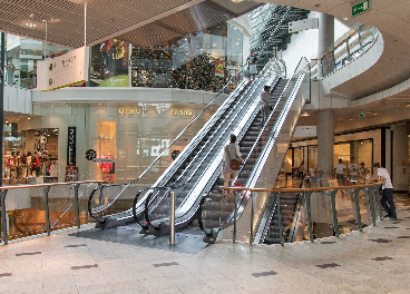 Interior de un centro comercial