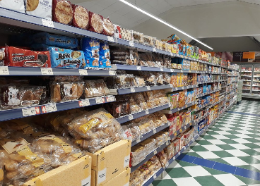 Interior del supermercado Charter