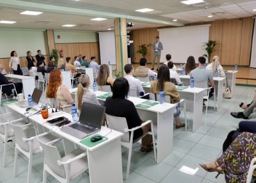 Programa 'Escuela de Mandos' de HiperDino