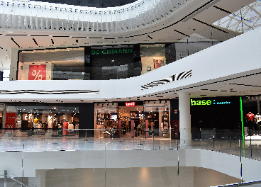 La Nueva Plaza del centro comercial Salera