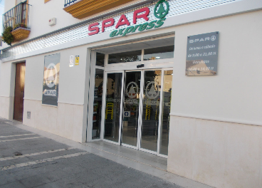 Tienda de Líder Aliment con la enseña Spar Express