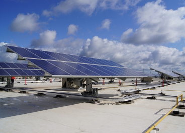 Placas solares sobre tienda de Walmart