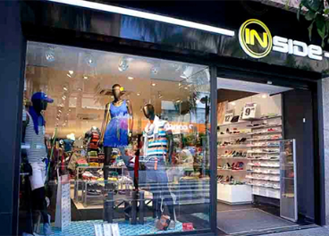 Exterior de tienda Inside, Liwe Española