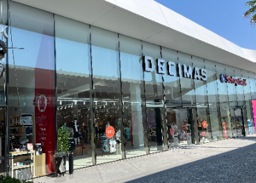 Fachada de la nueva tienda Décimas en Madrid