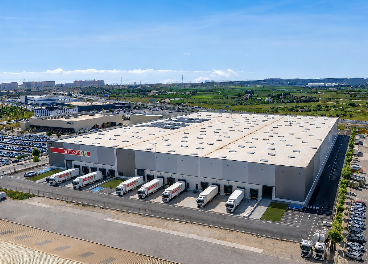 Fragadis invierte 6M en un almacén en Alicante