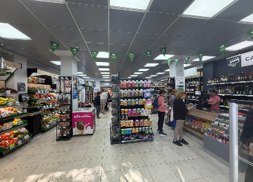 Carrefour y Semark inauguran supermercados