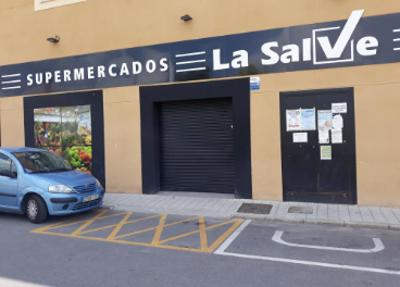 Fachada de un supermercado La Salve