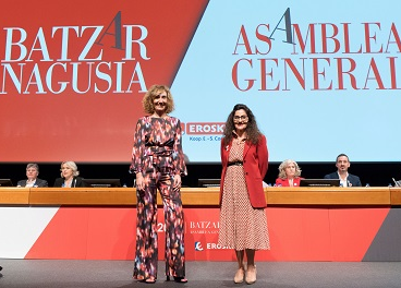 Rosa Carabel y Leire Mugerza, de Eroski