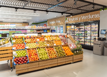 Interior del nuevo Dialprix Centre en La Galia