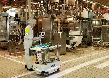 Cobot en la planta de Tres Cantos de Danone