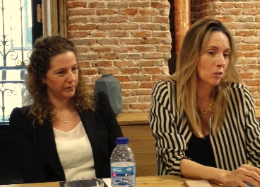 Rocío Clemares y Lola Bañon