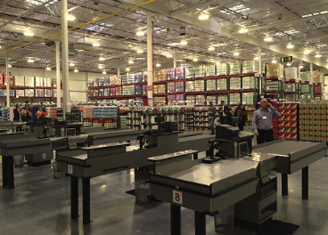 Interior de la tienda Costco de Getafe