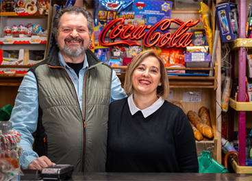 Vendedores de una tienda de conveniencia
