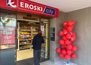 Eroski, Alimerka y Grupo MAS abren tiendas