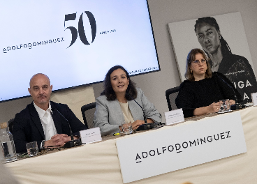 Adolfo Domínguez factura un 2% más