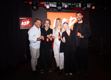 1906 presenta RED