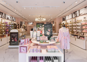 Ale-hop y Victoria's Secret inauguran tiendas
