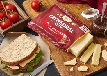 Lactalis compra el negocio lácteo de Saputo en UK
