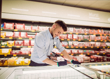 Empleado de Aldi en Alemania