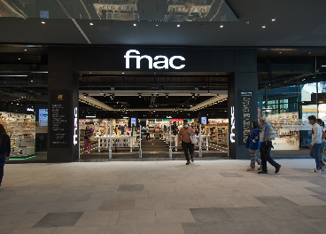 Fnac Darty factura un 7,3% más en Iberia