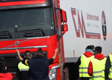 El sector esquiva el paro del transporte