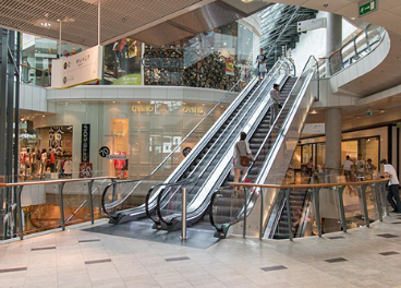 Interior de centro comercial