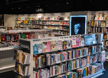 Interior de Fnac Splau