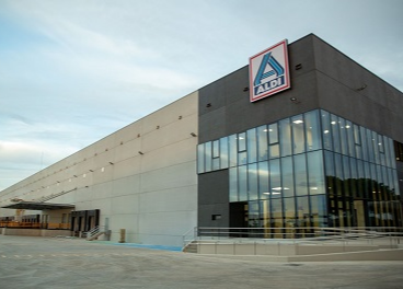 Aldi inaugura su plataforma de Sagunto