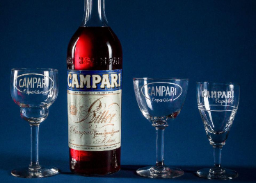 Botella de Campari