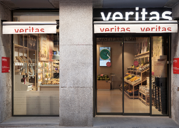 Fachada de una tienda Veritas en Madrid