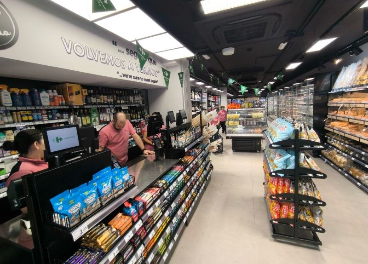 Carrefour y Alcampo inauguran tiendas 