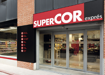 El Corte Inglés vende 47 Supercor a Carrefour