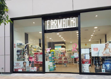 Carmila incorpora farmacias en sus centros