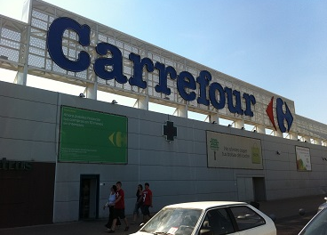 Carrefour factura un 2,4% más en España