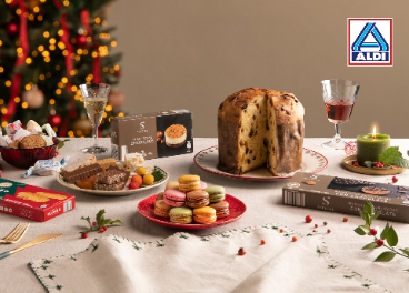 Mesa navideña con productos Aldi