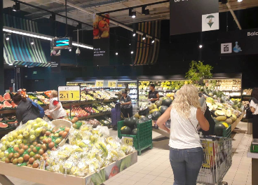 Interior del hipermercado malagueño de Eroski