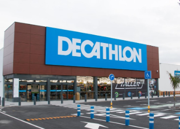 Decathlon cierra tiendas en EEUU