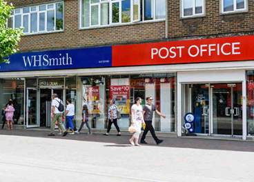 WHSmith vende sus tiendas a pie de calle