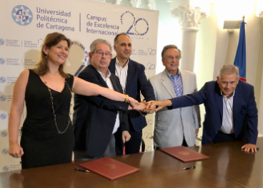 Firma cátedra Cefusa