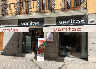 Fachada del Veritas de Puigcerdá (Gerona)