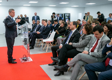 Acto de inauguración de la planta de Bell