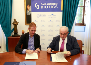 Acto firma San Antonio Biotics