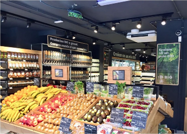 Interior del nuevo Carrefour Bío