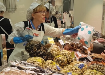Sección de pescadería en Froiz