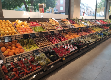 Interior de supermercado Plusfresc