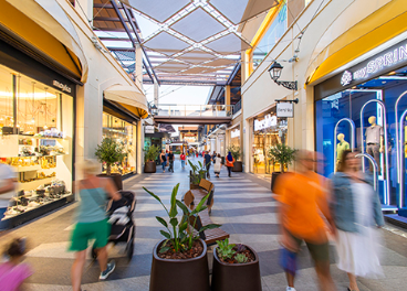 Exterior de Zenia Boulevard (Nhood)