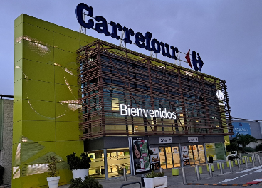 Carrefour tiene el 48,7% de metros cuadrados