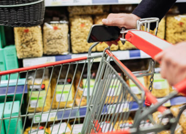 Carrito de la compra en supermercado