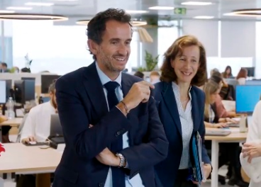 Alexandre Bompard y Elodie Perthuisot (Carrefour)